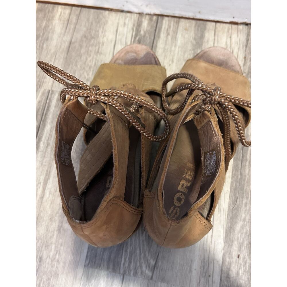SOREL JOANIE II TAN Leather BROWN LACE WEDGE SANDALS Sz 7.5 - Picture 8 of 9